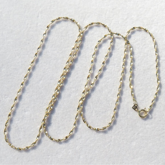 Solid 14k Yellow Gold Twist Chain Necklace 24” 2.45g - Picture 1 of 9